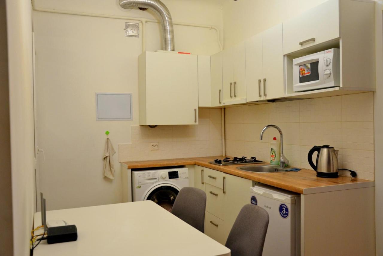 Brand New Apartment In City Center リヴィウ エクステリア 写真